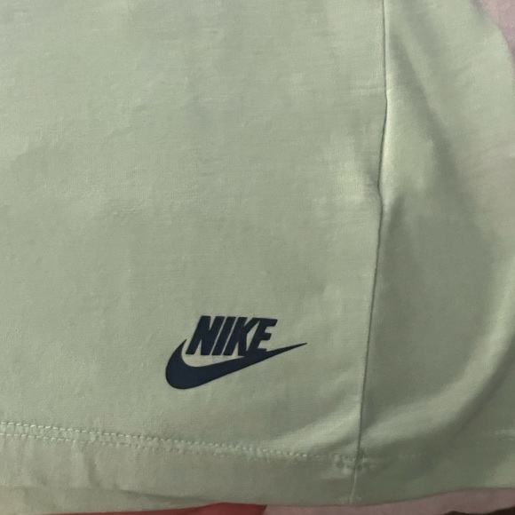 Nike light green tank top - Picture 4 of 4